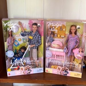 Happy Family Barbie Set - New
